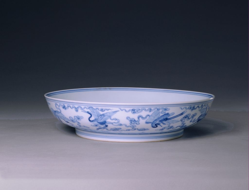 图片[1]-Blue-and-white cloud crane nine-peach plate-China Archive